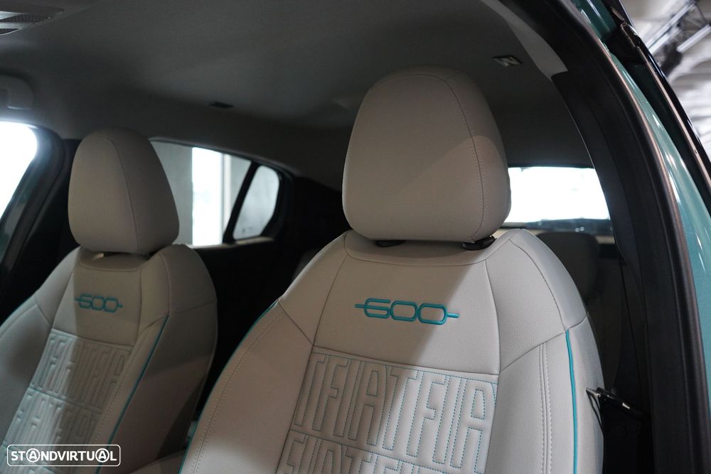 Fiat 600e 54 kWh La Prima - 30