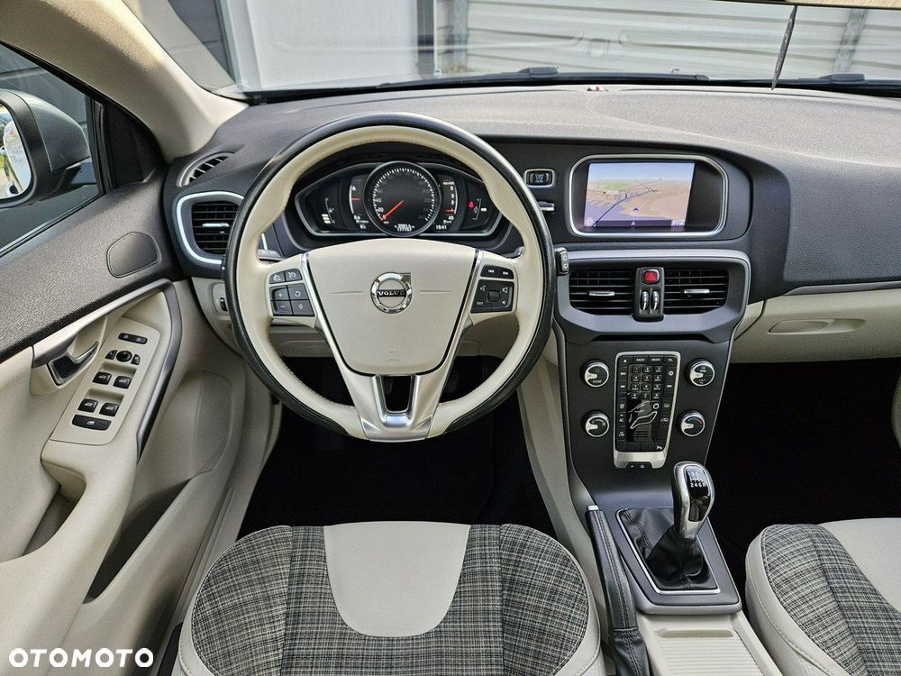 Volvo V40 D2 Drive-E SCR Dynamic Edition - 8
