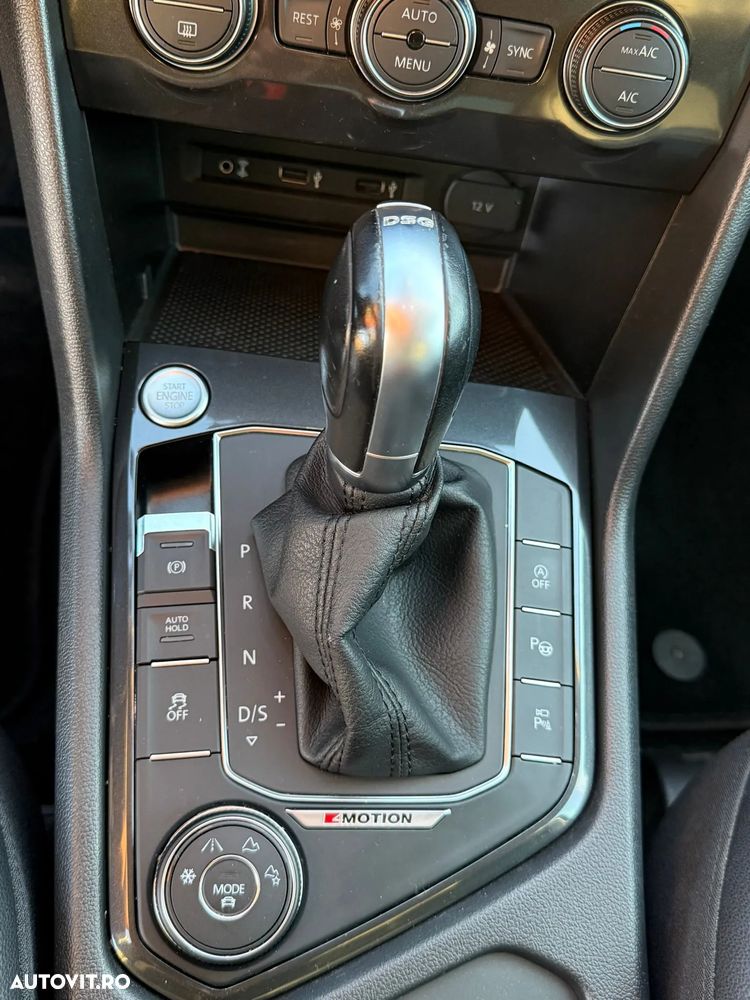 Volkswagen Tiguan 2.0 TDI SCR 4MOTION (BlueMotion Techn.) DSG Highline - 32