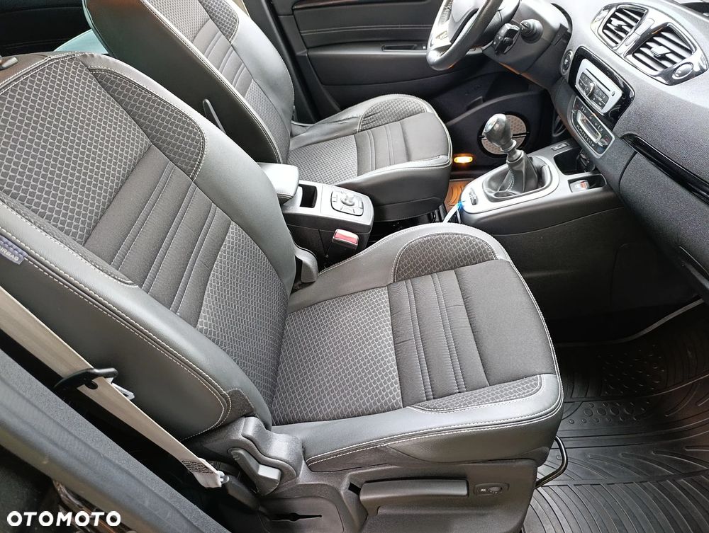 Renault Scenic - 29