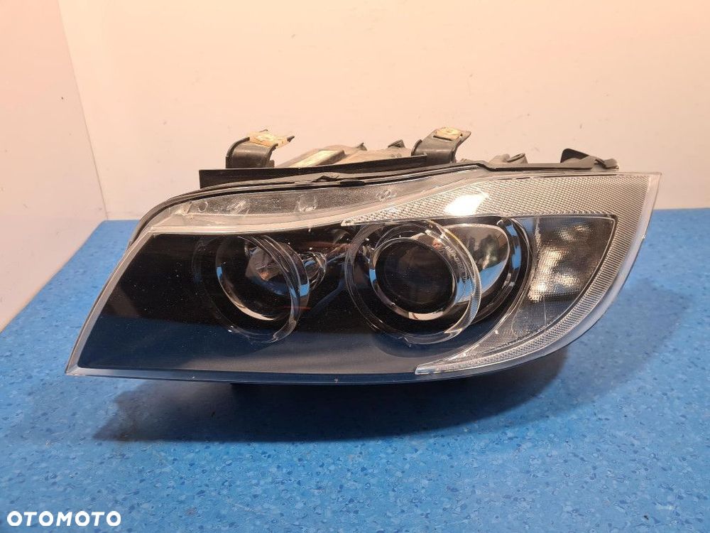 BMW 320I E90 REFLEKTOR LEWY BIXENON - 1