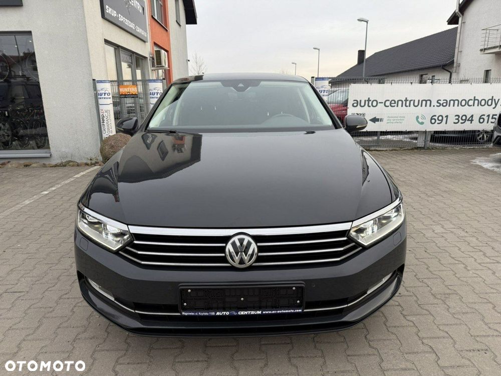 Volkswagen Passat 1.6 TDI SCR DSG Comfortline - 4