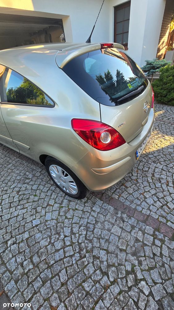 Opel Corsa 1.2 16V Cosmo - 12