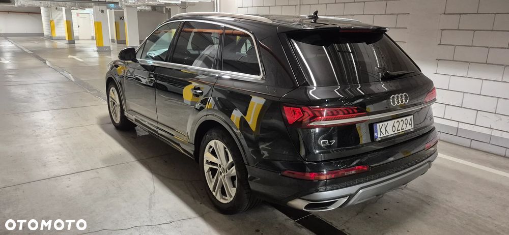 Audi Q7 - 1