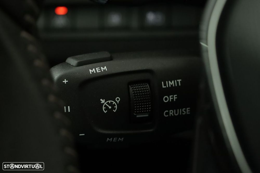Peugeot 3008 1.6 Hybrid Allure Pack e-EAT8 - 18