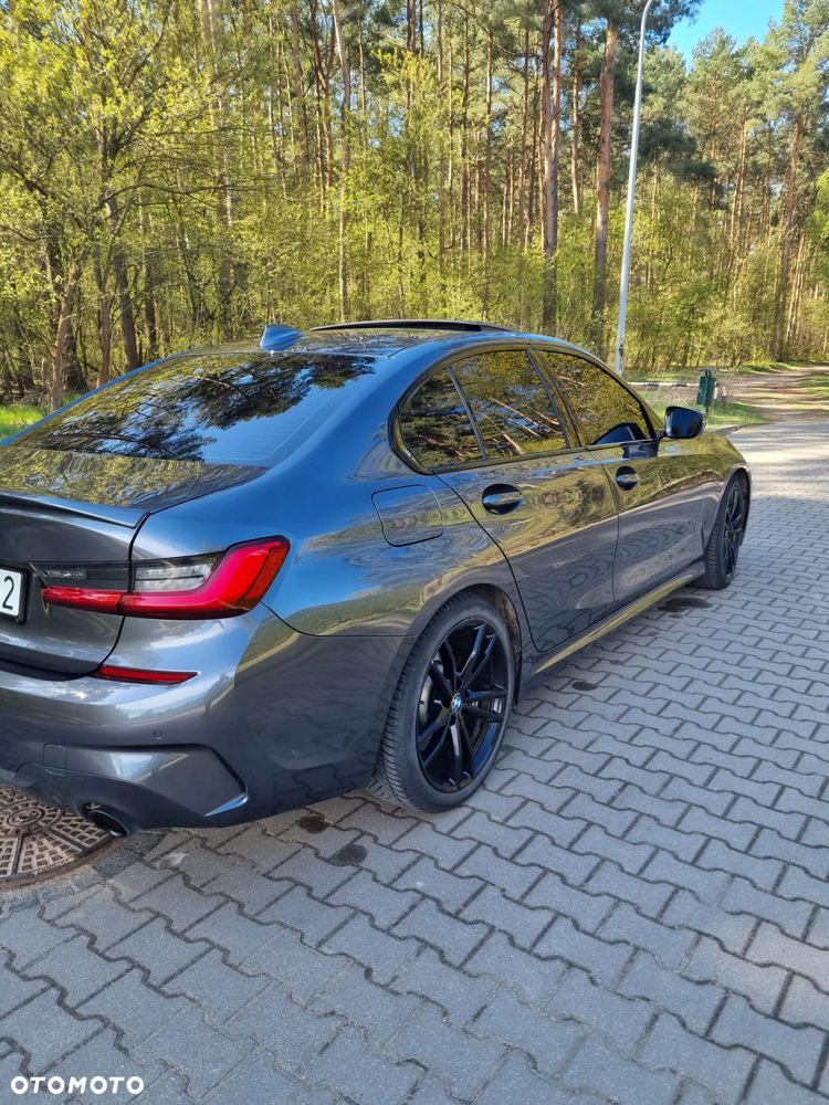 BMW Seria 3 330i M Sport - 18