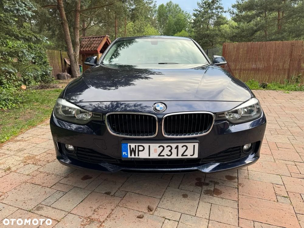 BMW Seria 3 318d - 2