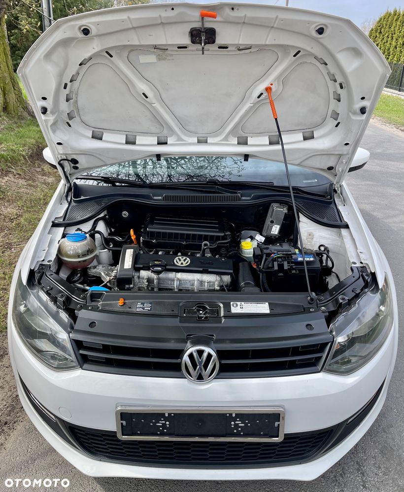 Volkswagen Polo 1.4 Highline - 25