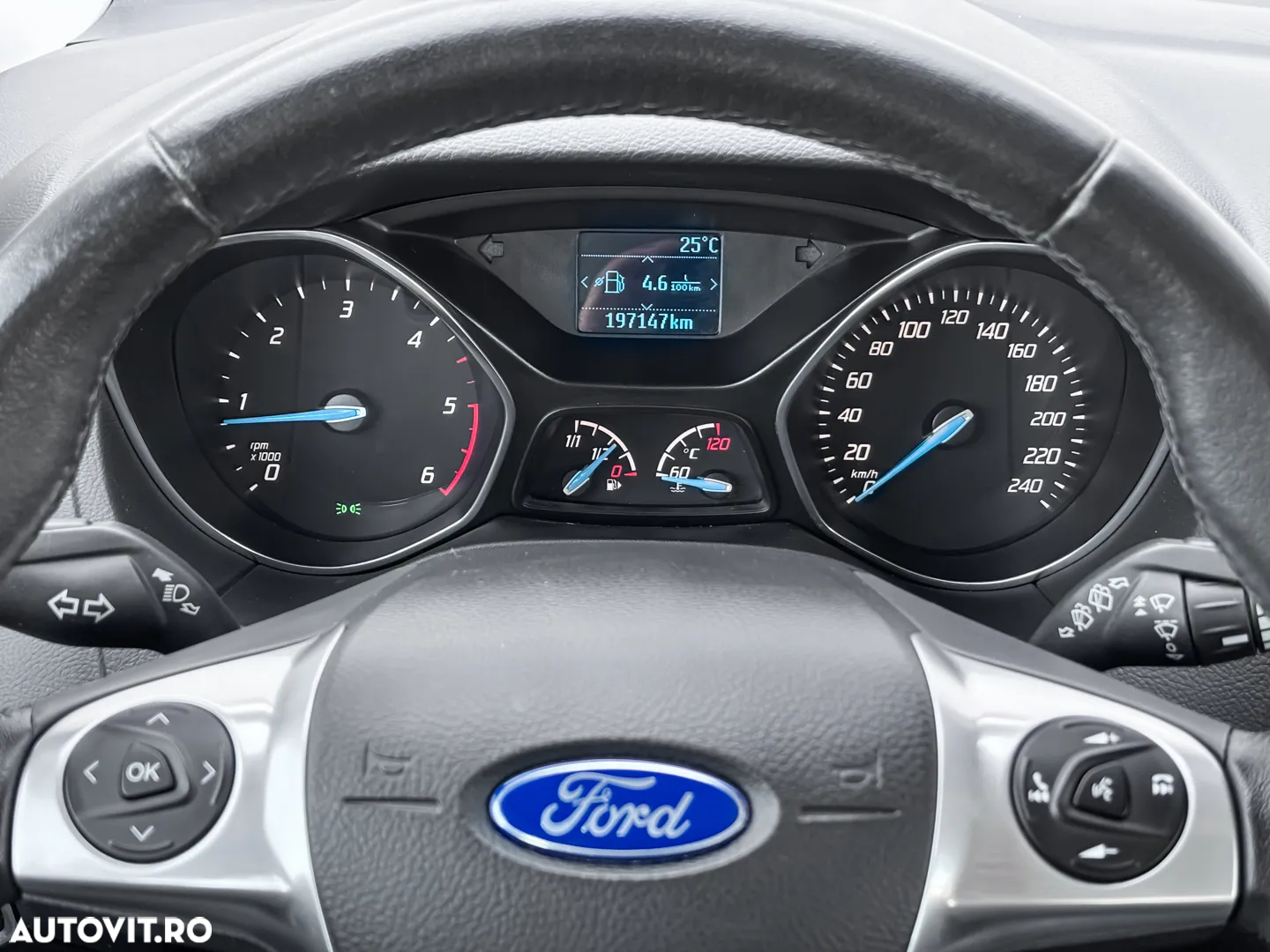 Ford Focus - 12