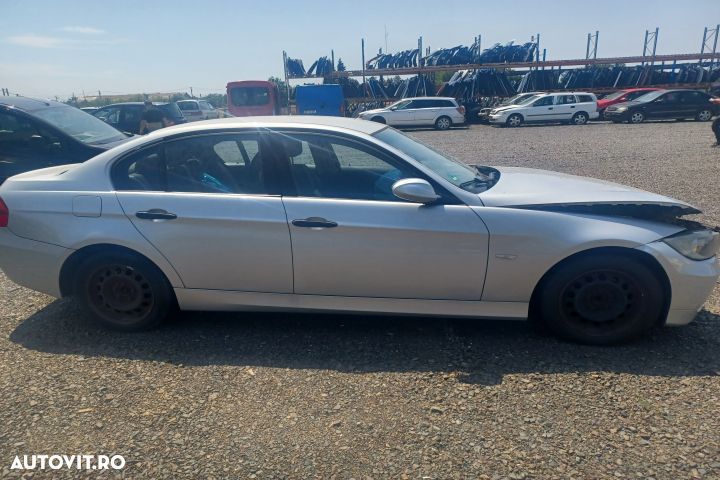 Aripa fata dreapta BMW Seria 3 E90 [2004 - 2010] Sedan 318i MT (129 h - 8