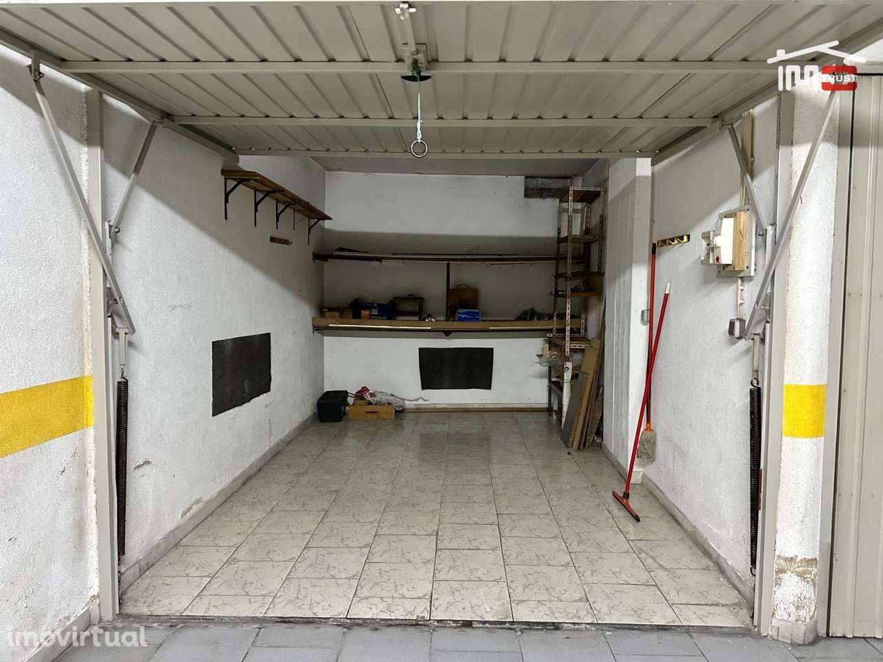 Garagem Box Fechada com Eletricidade - O Seu Refúgio Seguro. - Grande imagem: 3/13