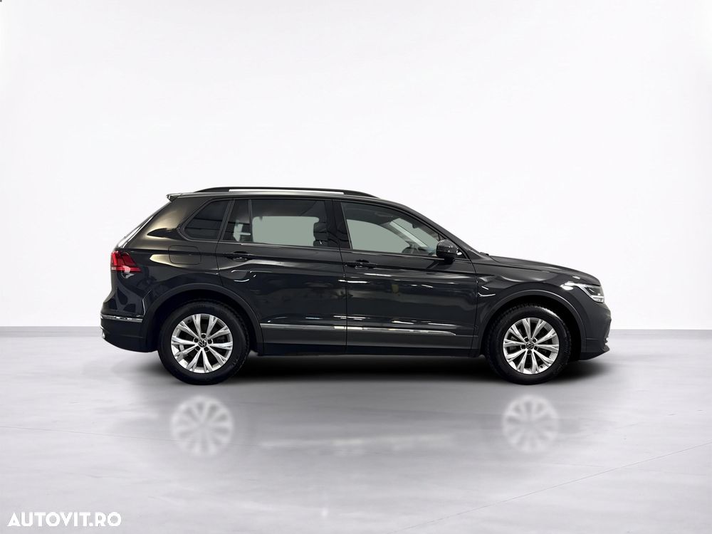 Volkswagen Tiguan - 7