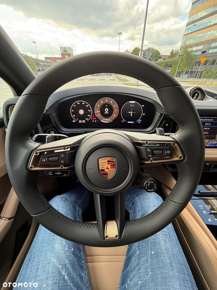 Porsche Cayenne Standard - 18