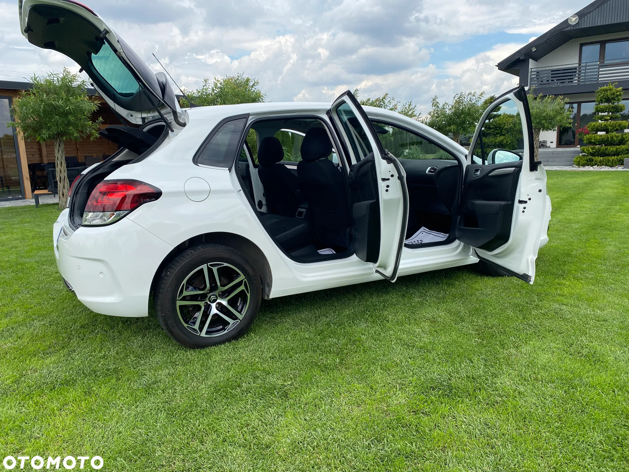 Citroën C4 1.2 PureTech Feel - 23