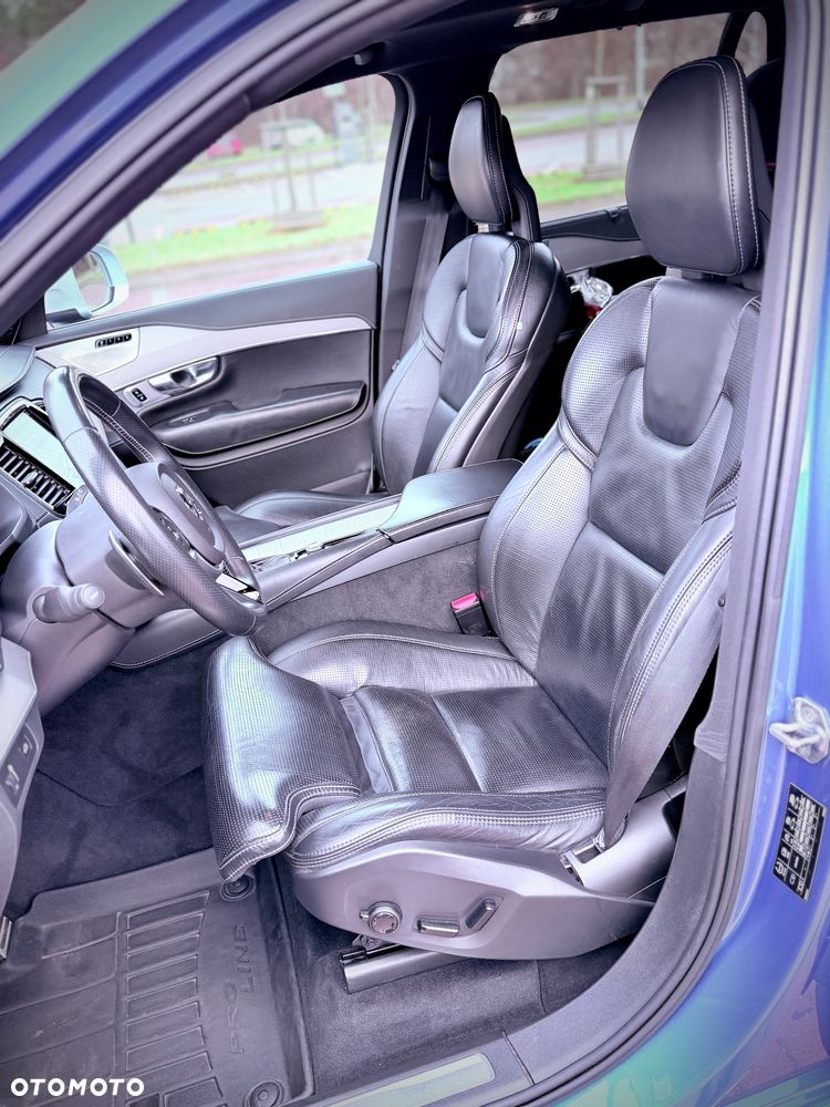 Volvo XC 90 D5 AWD Geartronic RDesign - 11