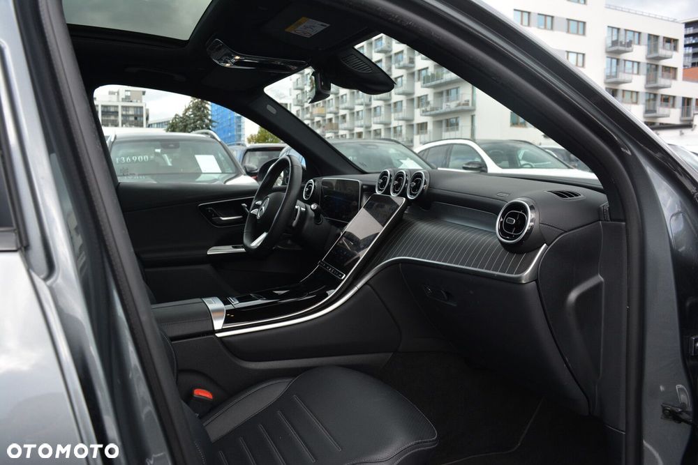 Mercedes-Benz GLC - 24