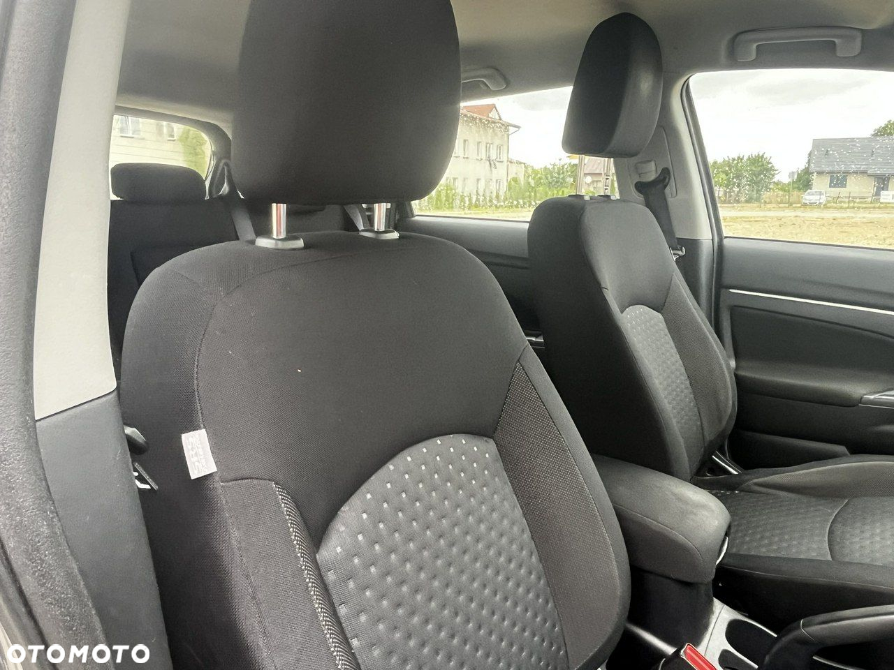 Mitsubishi ASX - 5