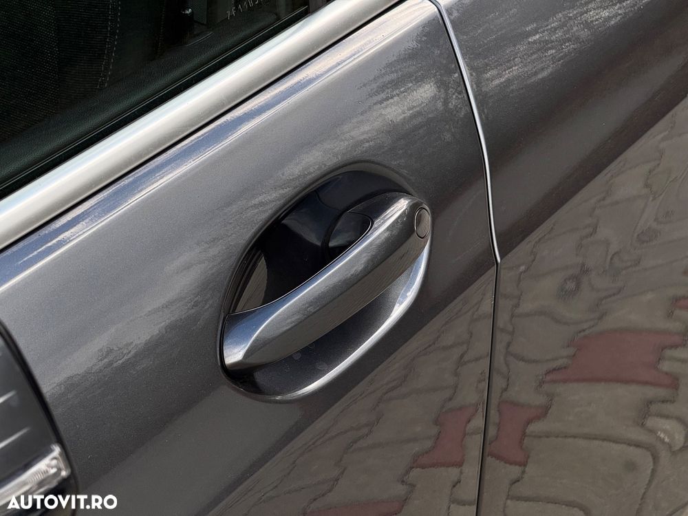 BMW Seria 1 118d Aut. Edition Metropolitan - 38