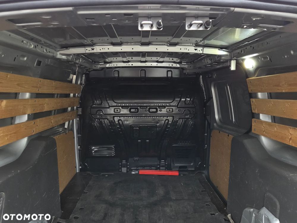 Ford Transit Connect - 27