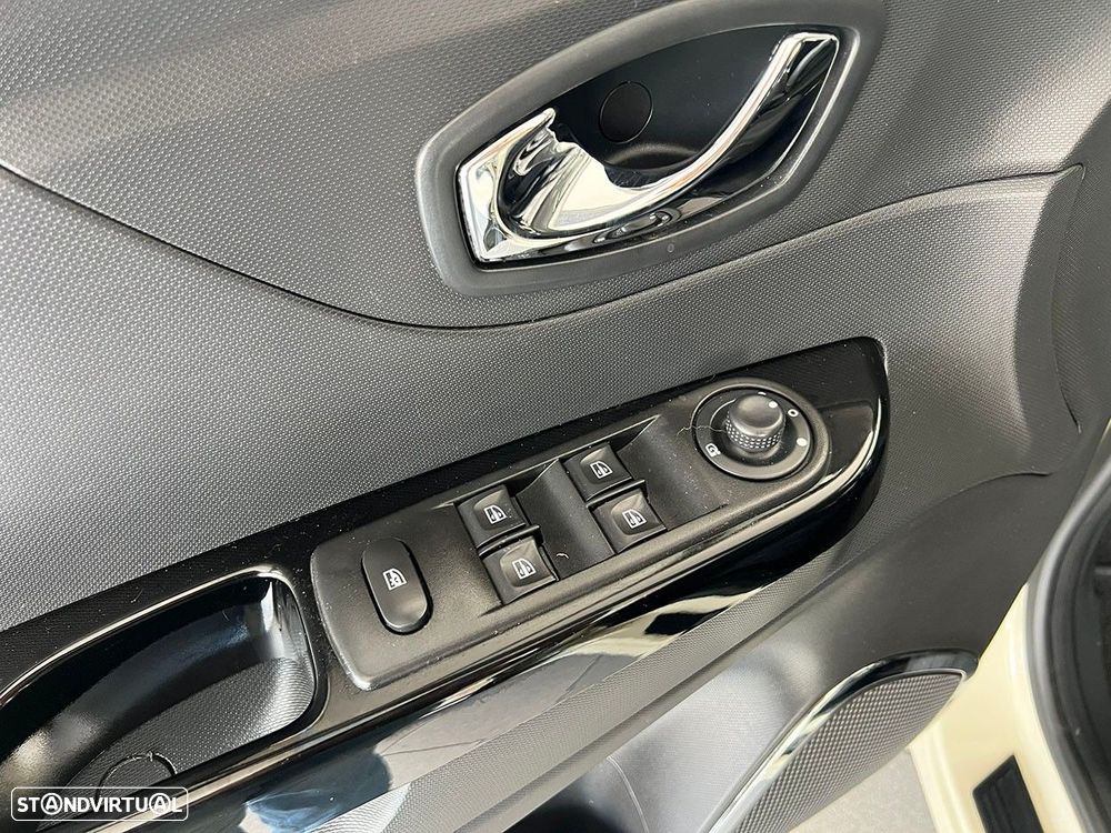 Renault Captur TCe 120 EDC Luxe - 20