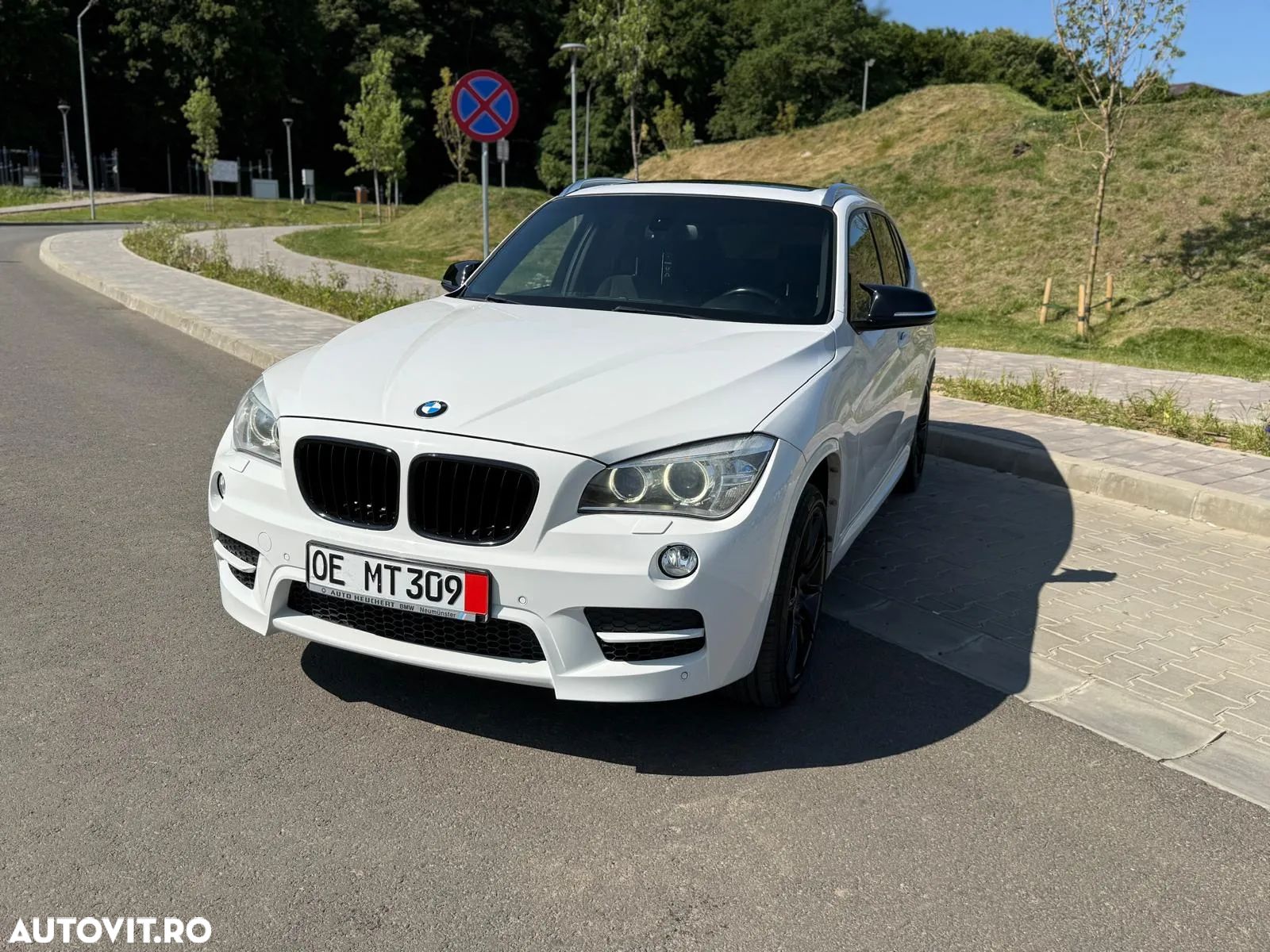BMW X1 xDrive20d Aut. Sport Line - 1