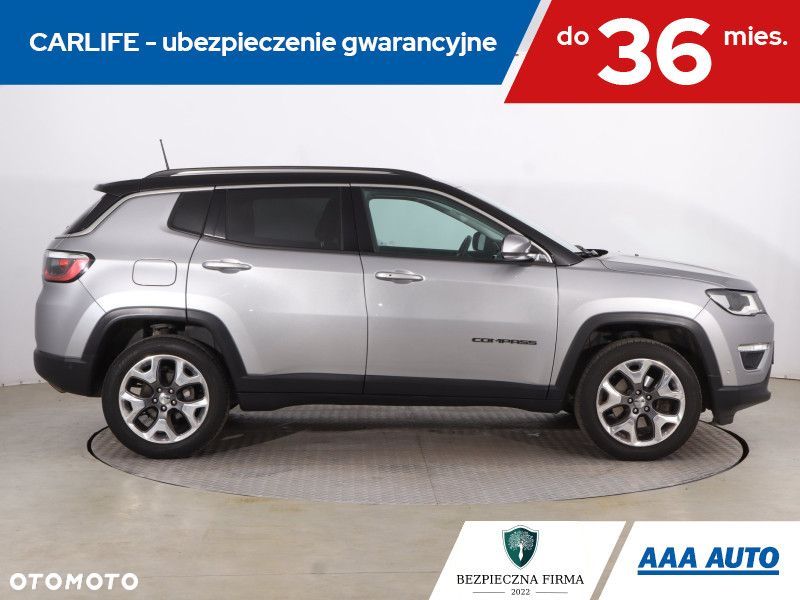 Jeep Compass - 8