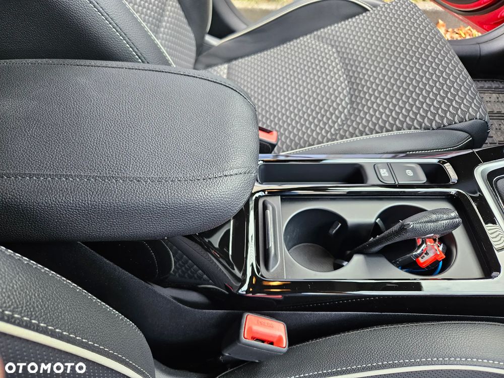 Kia Ceed 1.5 T-GDI Tribute DCT - 32