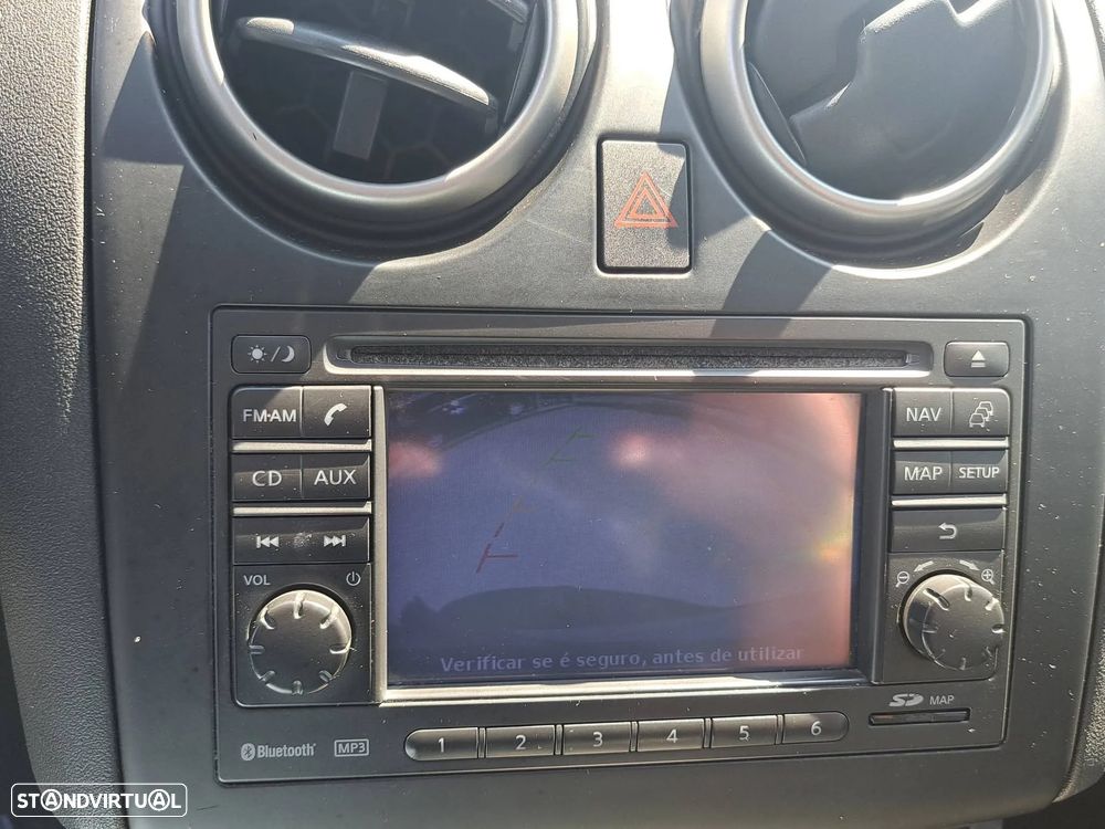 Nissan Qashqai 2.0 dCi 4 x 4 DPF Aut tekna - 34