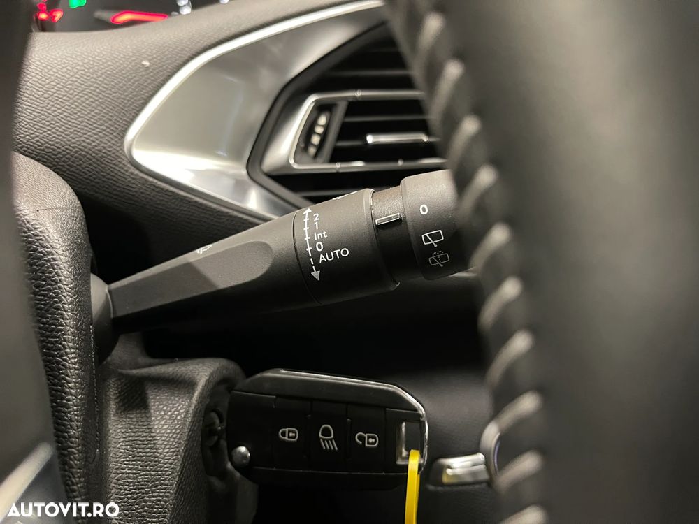 Peugeot 308 PureTech 110 Stop & Start Active Pack - 28