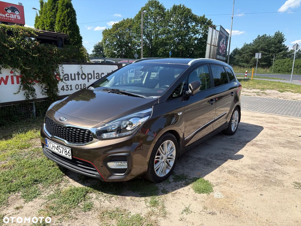 Kia Carens 2017 photo 4