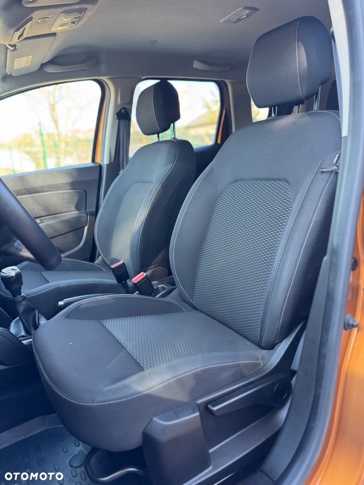 Dacia Duster 1.6 SCe Ambiance S&S - 17
