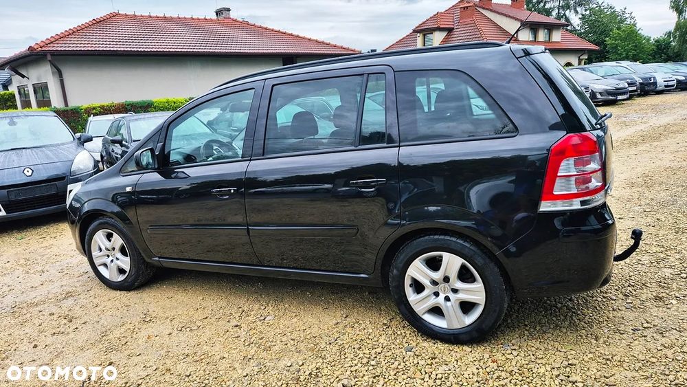 Opel Zafira 1.6 Cosmo EU5 - 19