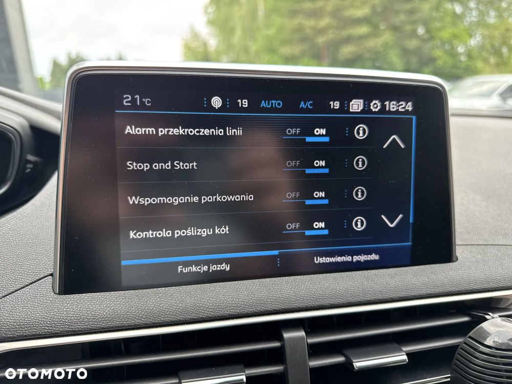 Peugeot 3008 1.2 PureTech GPF Allure S&S - 22