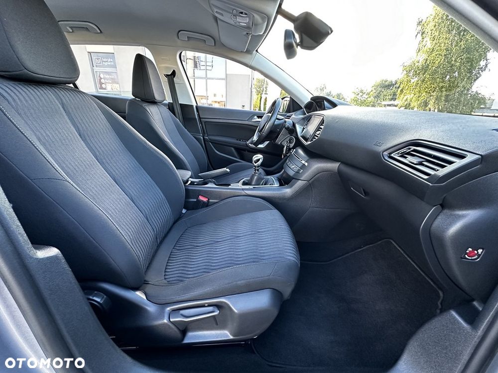 Peugeot 308 125 THP Active - 27