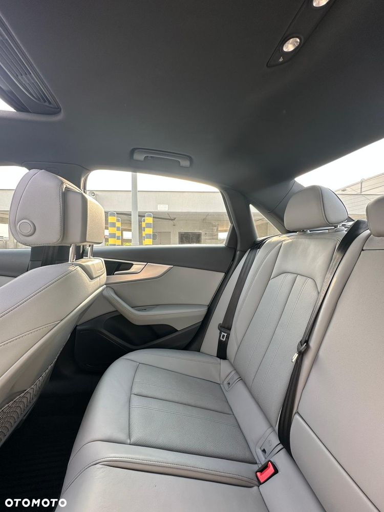 Audi A4 Limousine 45 TFSI quattro S tronic S line - 24
