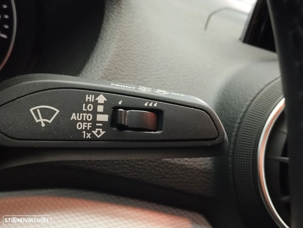 Audi Q2 30 TDI Design S tronic - 25