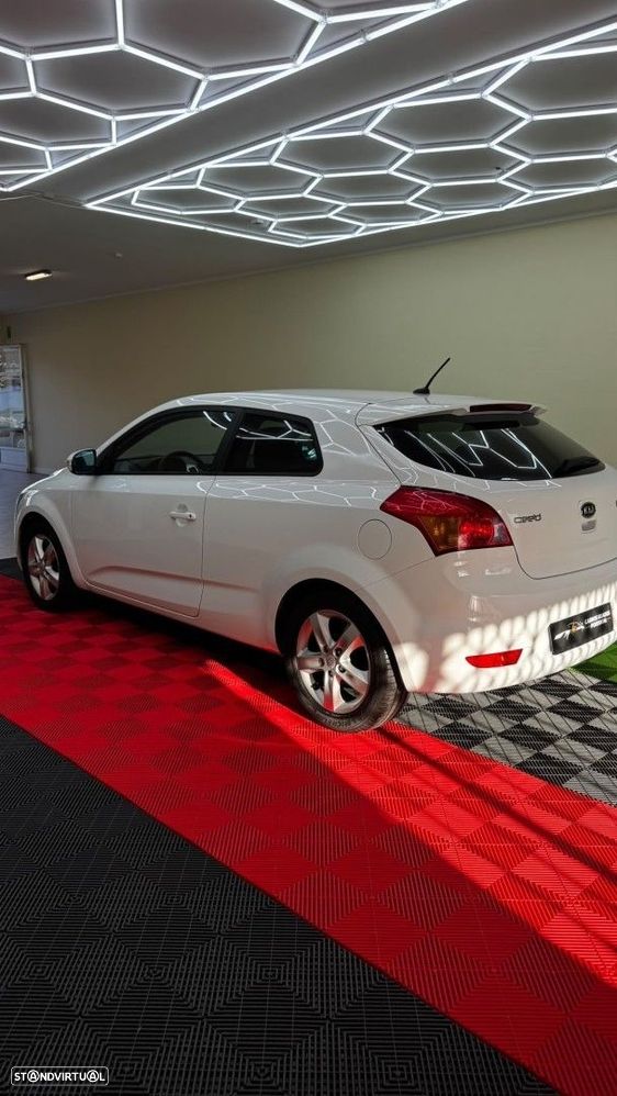 Kia Ceed S Coupé 1.4 CVVT EX ISG - 8