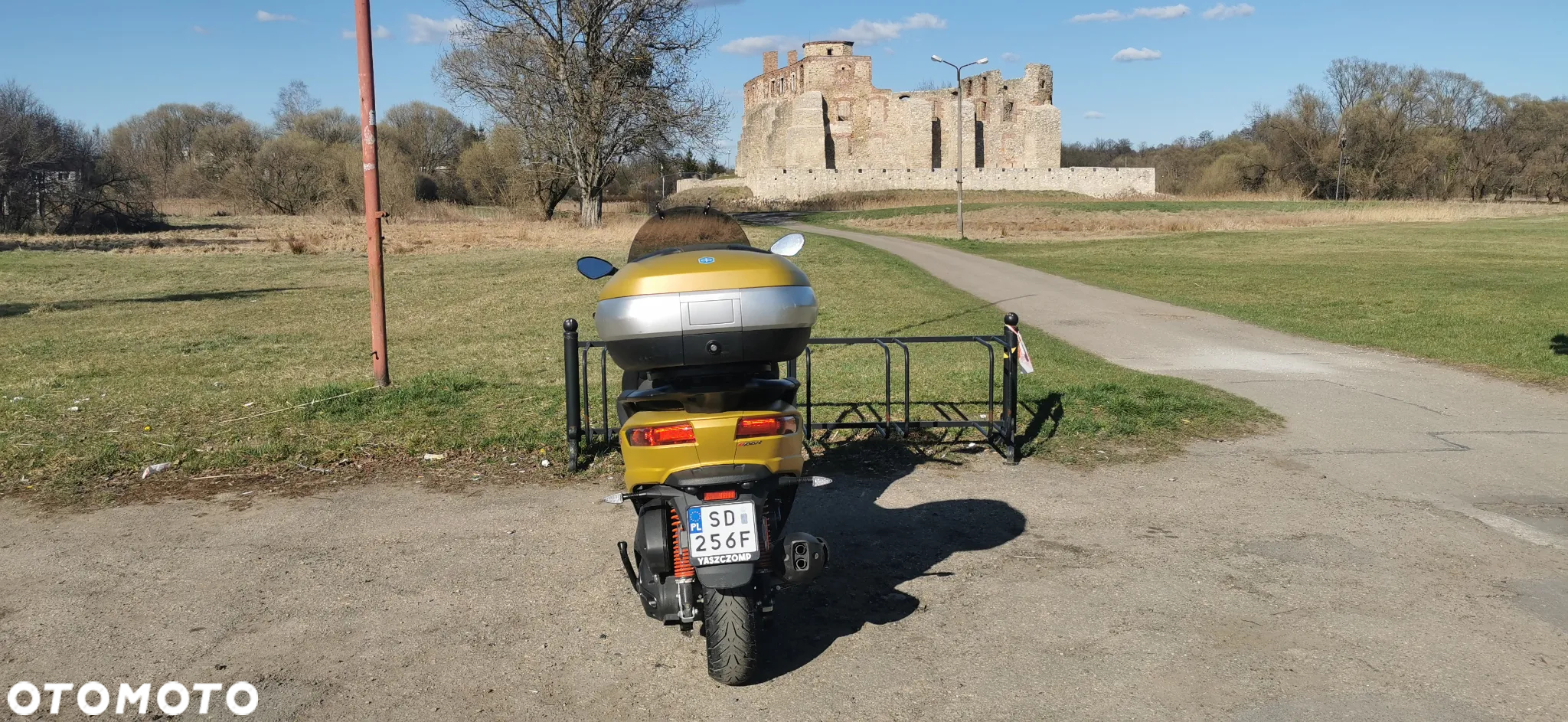 Piaggio MP-3 - 5