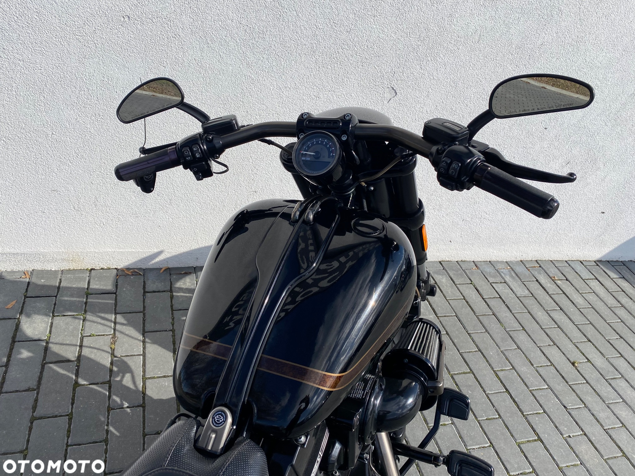 Harley-Davidson FXSB Breakout - 18