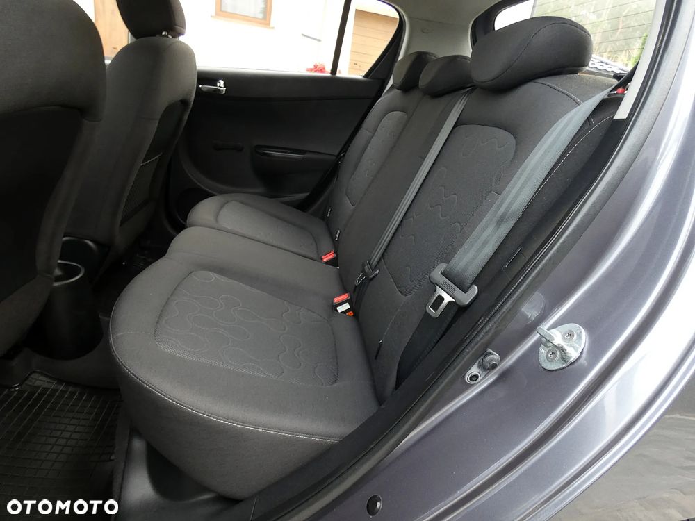 Hyundai i20 1.2 Comfort - 12