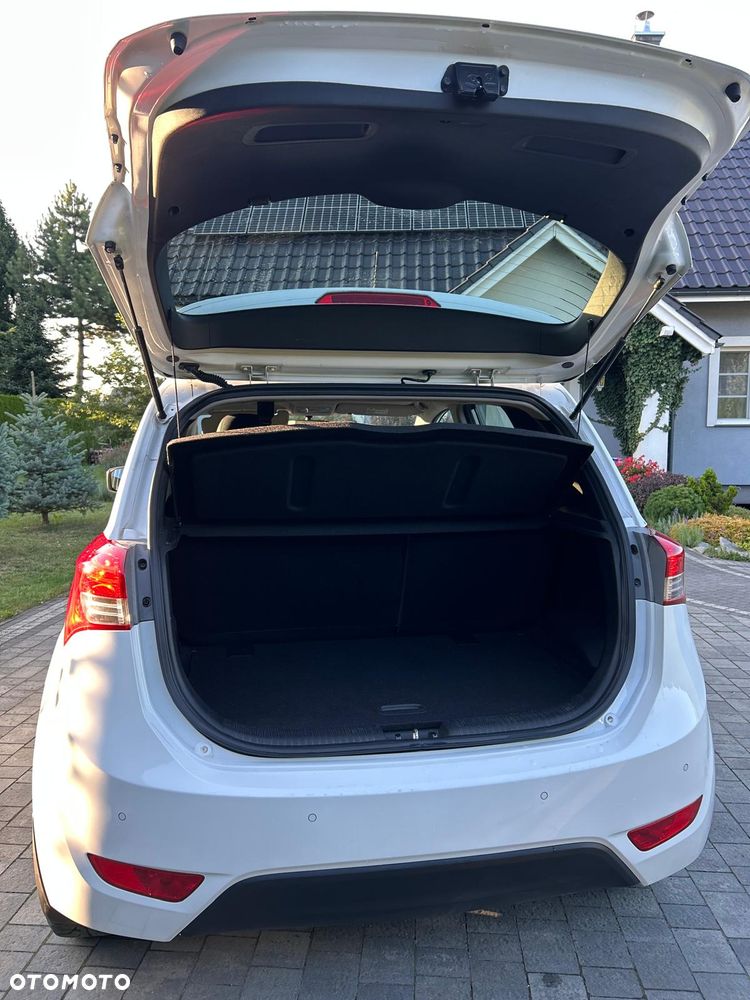 Hyundai ix20 1.6 BlueDrive Classic + - 6