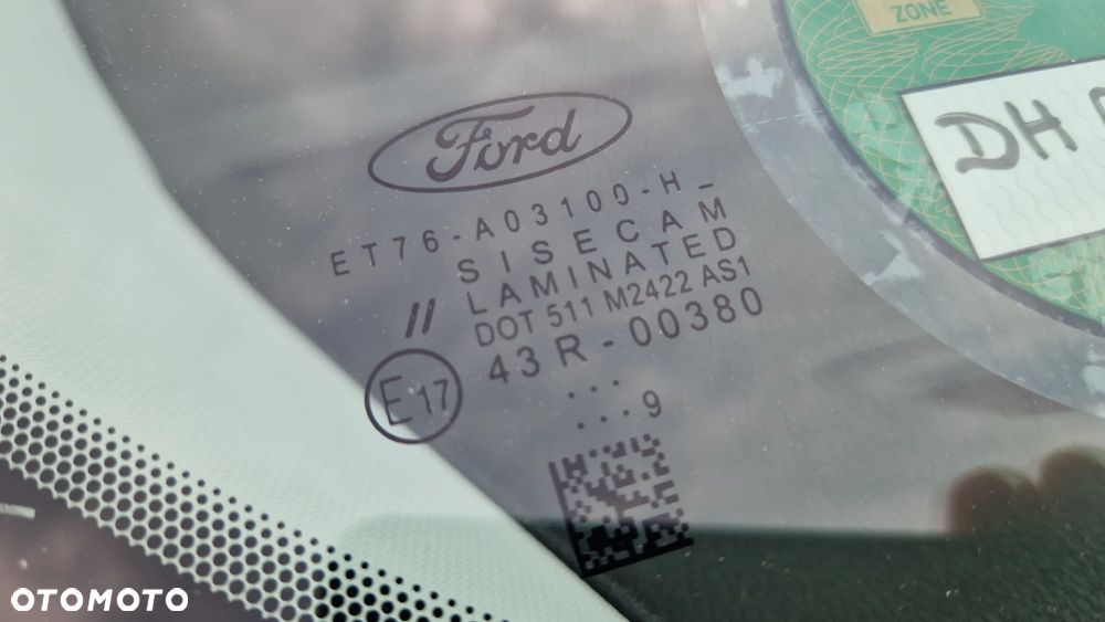 Ford Tourneo Courier 1.0 EcoBoost S&S Titanium - 37