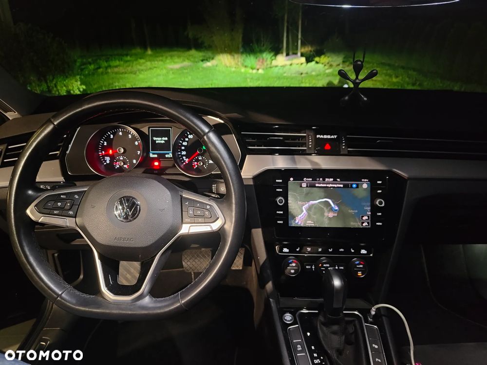 Volkswagen Passat 2.0 TSI OPF DSG Business - 5