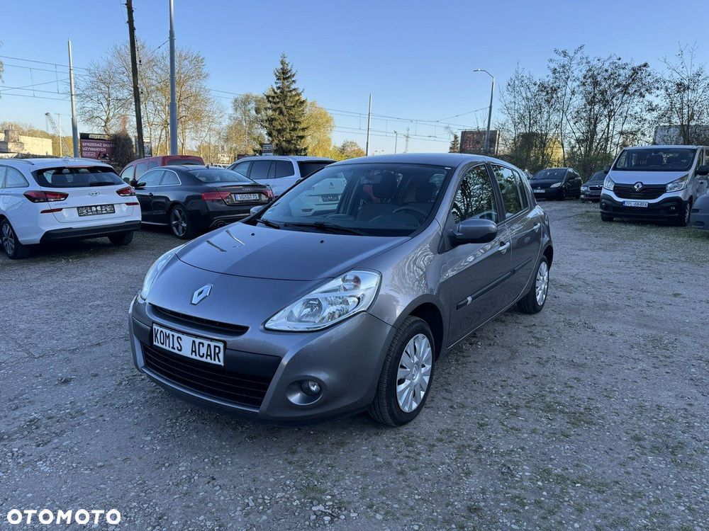 Renault Clio - 28