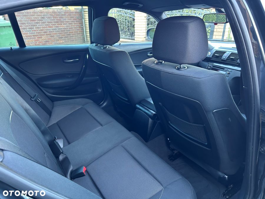 BMW Seria 1 118d Sport Line - 16