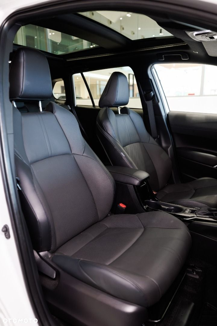 Toyota Corolla Cross - 10