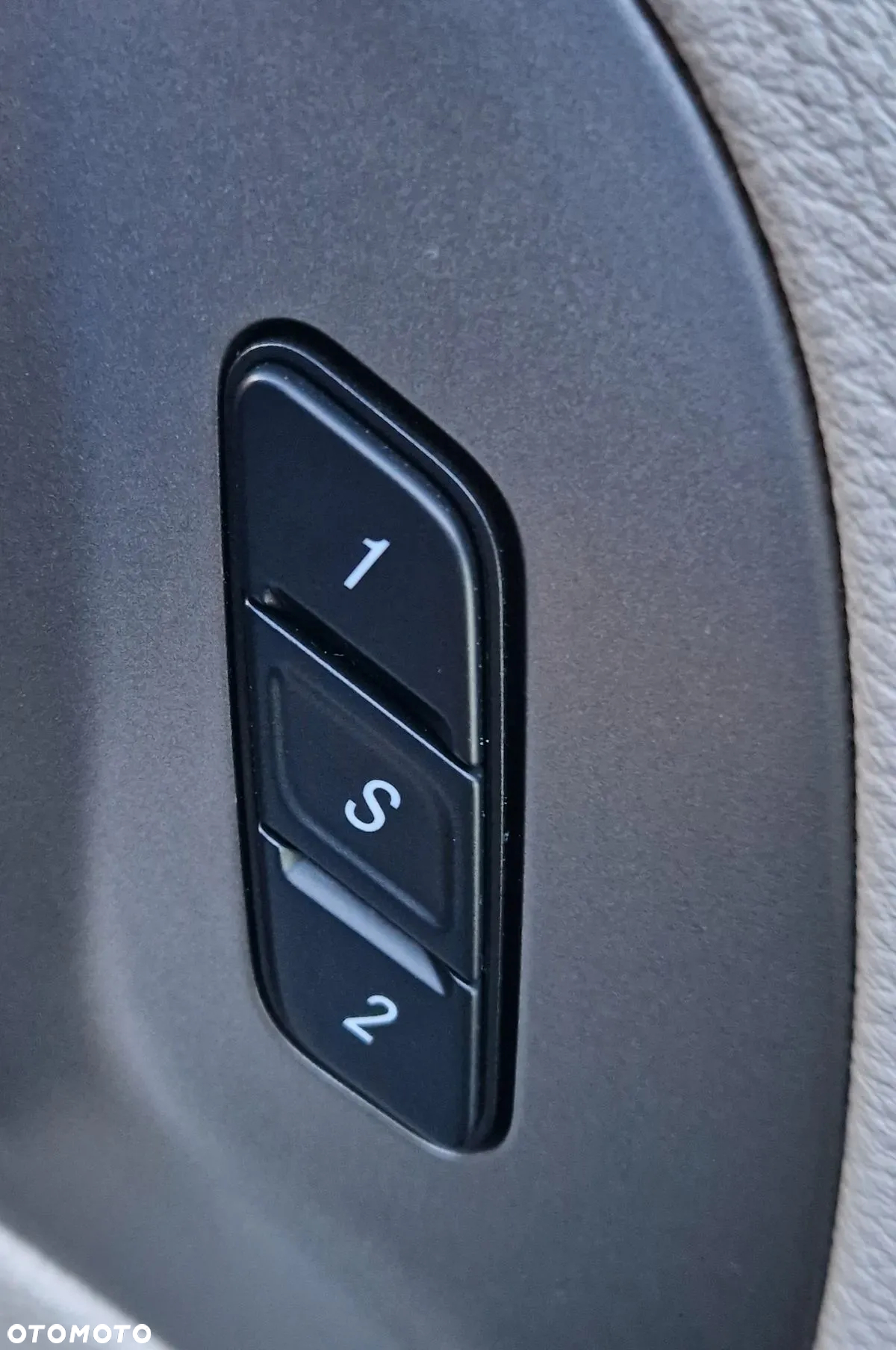 Chrysler Pacifica - 15