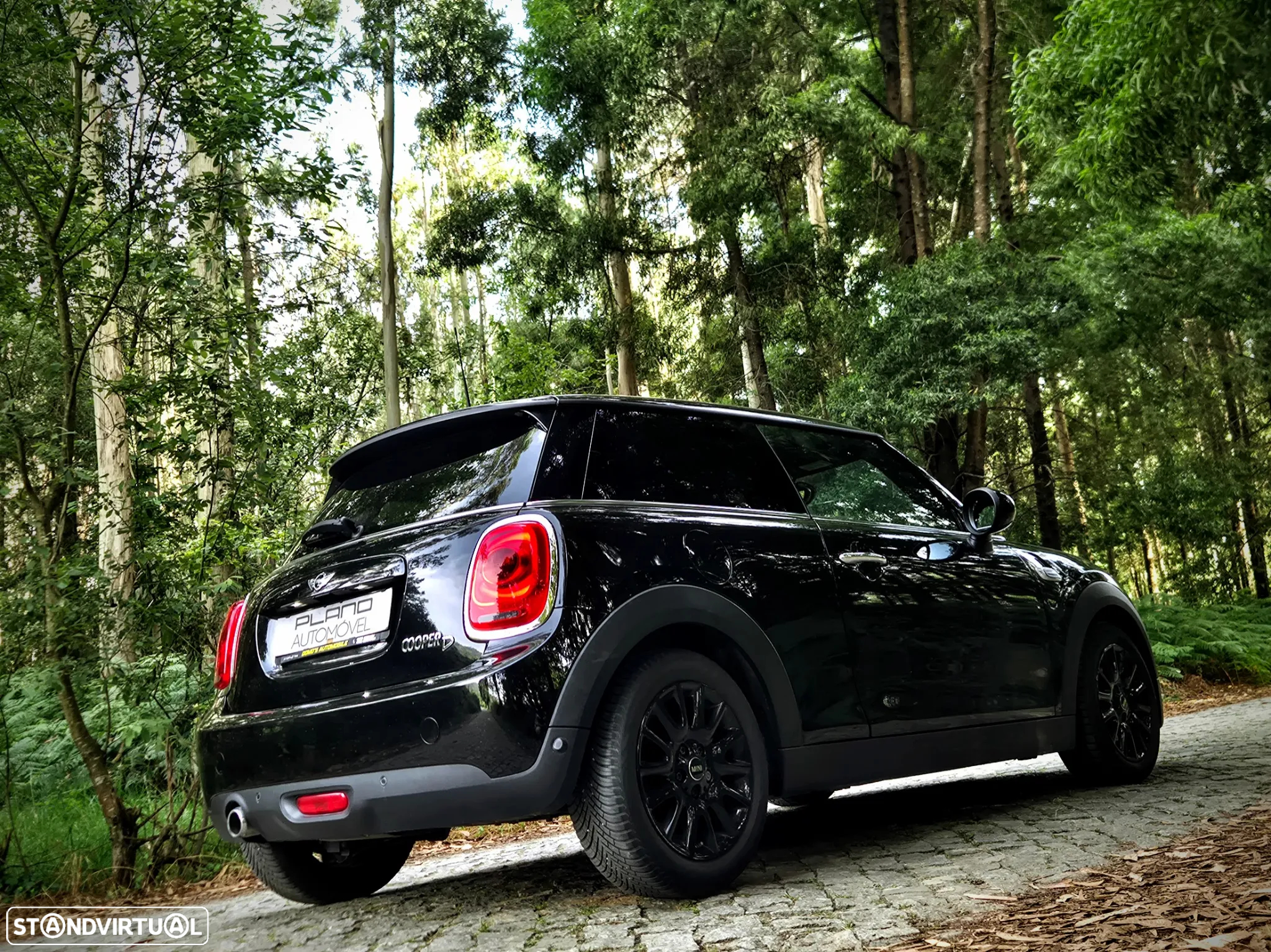 MINI 3 Portas Cooper D - 16