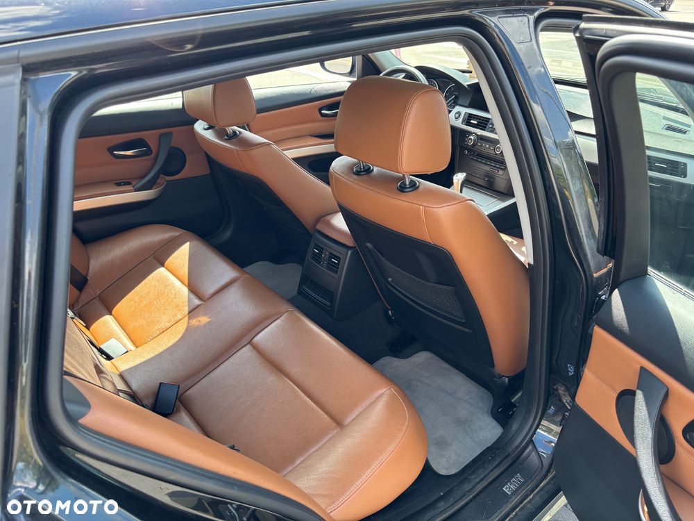 BMW Seria 3 320d Efficient Dynamics - 11