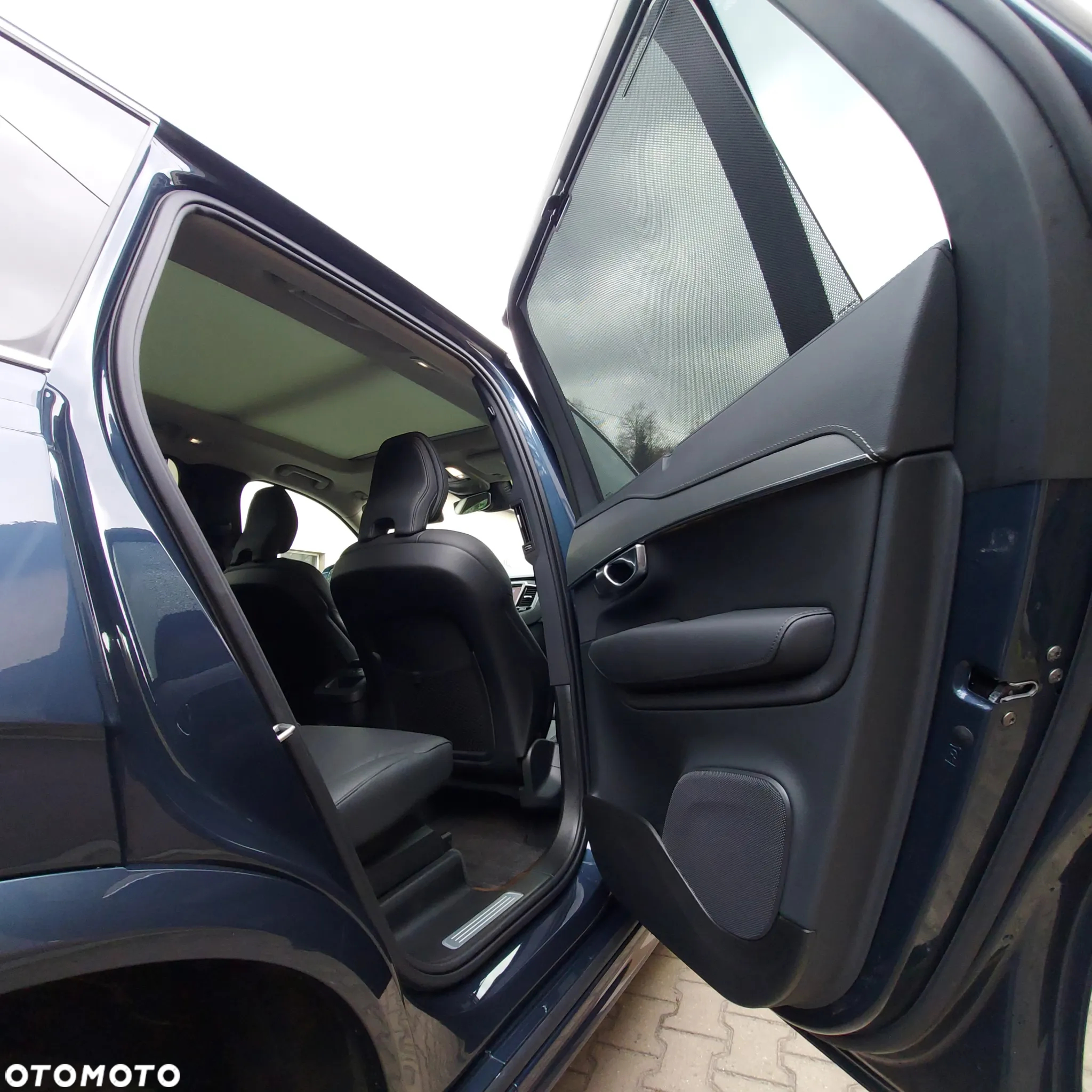 Volvo XC 90 B5 D AWD Plus Bright - 25